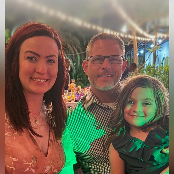 Meet Your Posher - Picture 2 of 4